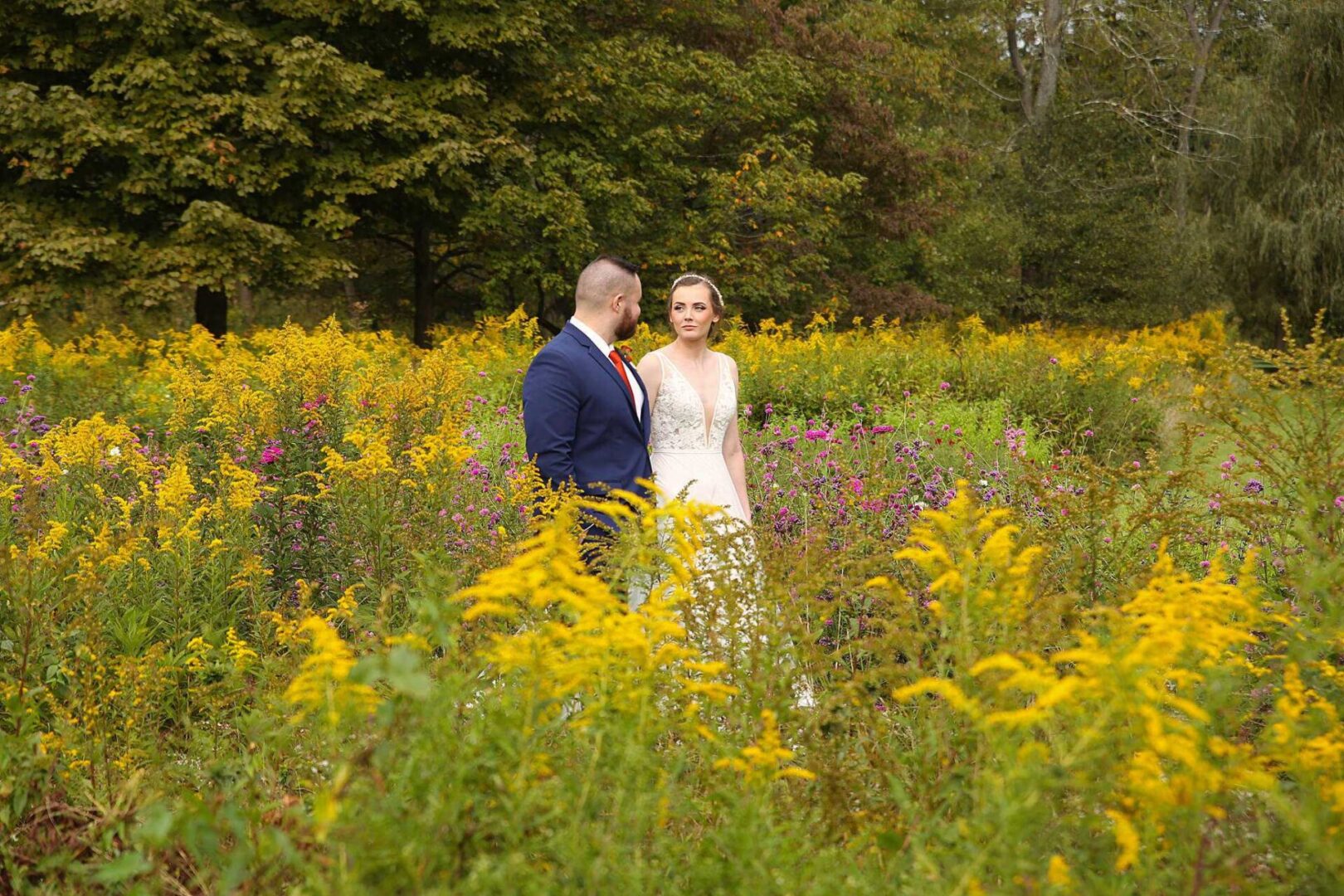 wedding photographer in Pittsburgh at Gardens of Stonebridge